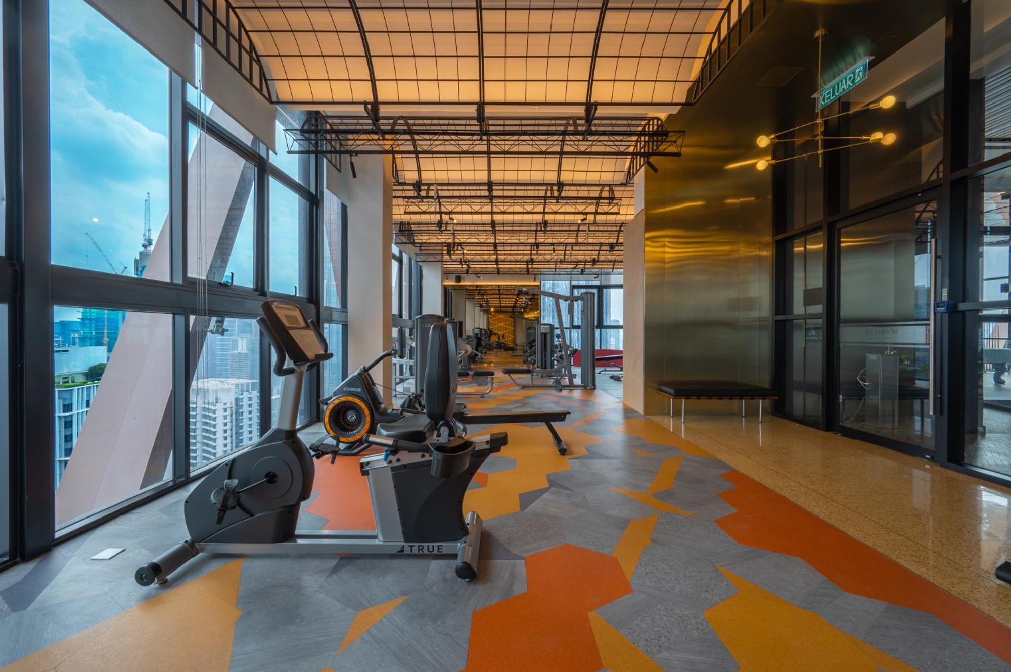 Greystone Scarletz Suites Куала Лумпур Екстериор снимка