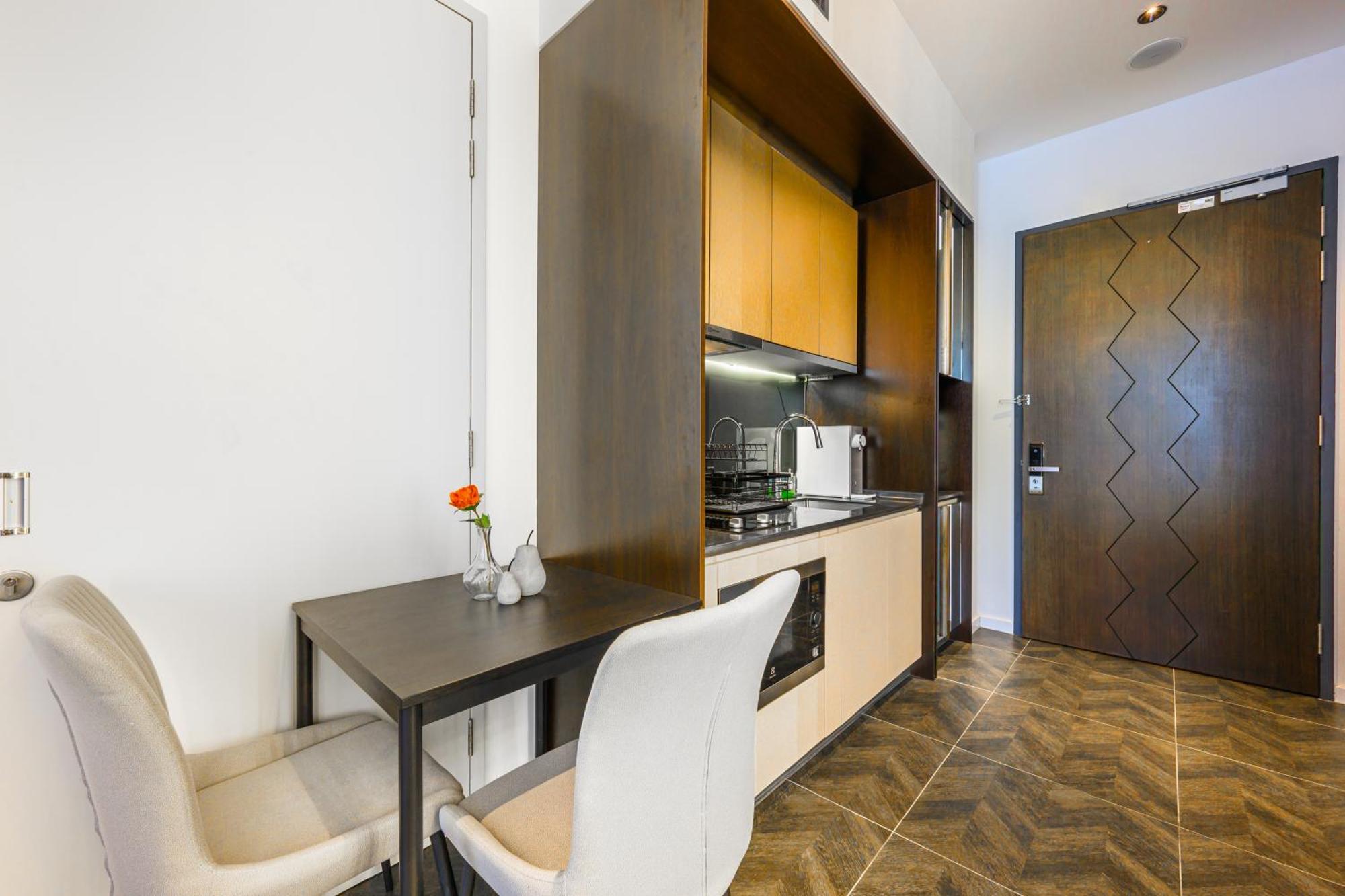 Greystone Scarletz Suites Куала Лумпур Екстериор снимка