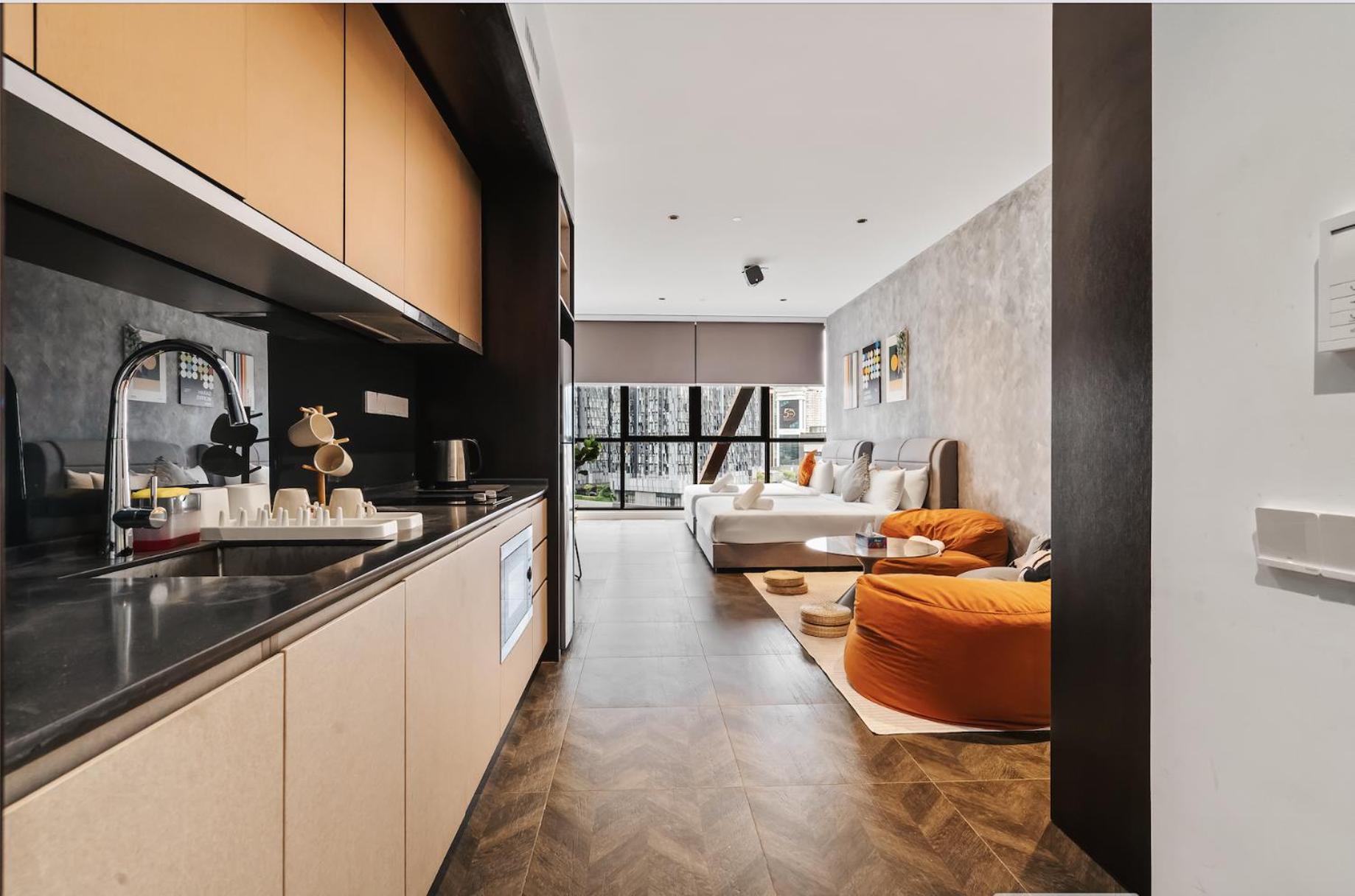 Greystone Scarletz Suites Куала Лумпур Екстериор снимка